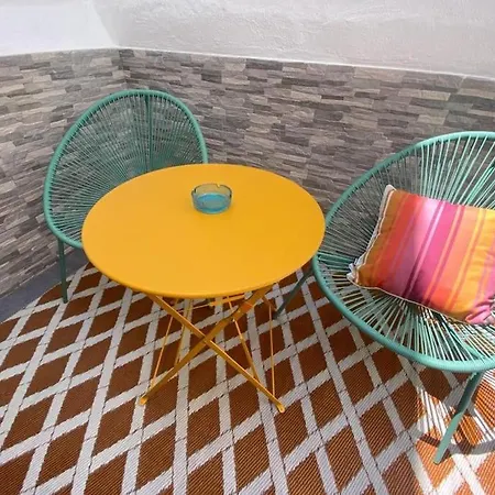 Beach Vibes - Patio Apartment Setúbal