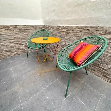 Beach Vibes - Patio